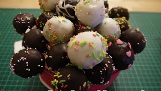 Leckere Cakepops without baking  RECIPE Rezept Ohne Backen Weihnachten Geschenk [upl. by Sybley]