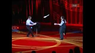 Moira Orfei Circus  zsonglőrök  jugglers [upl. by Eenalem]