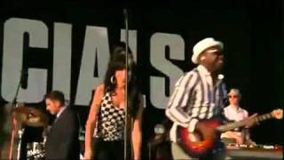 The Specials with Amy Winehouse  Youre Wondering Now Live [upl. by Llenroc]