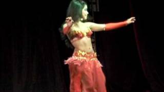 MEJOR BAILARINA DE DANZA ARABE  HACIA LA FAMA  SOLO DERBAKE [upl. by Limhaj708]