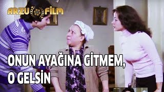 Neşeli Günler  Onun Ayağına Gitmem O Gelsin [upl. by Mignon]