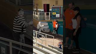 Matchmaker 🥰👏 Tom mime Seaworld seaworldmime prank funny [upl. by Leacim481]