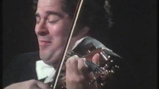 Giulini conducts Beethoven Violin ConcertoItzhak Perlman [upl. by Dave]