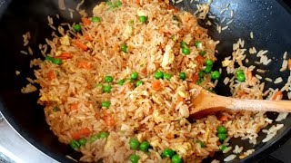 HOW TO MAKE A DELICIOUS CHINESE FRIED RICE RECIPE [upl. by Dannica]