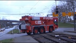 Selten Einsatzfahrt Kranwagen FWK BF Karlsruhe [upl. by Atolrac]