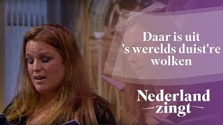 Nederland Zingt Daar is uit s werelds duistre wolken [upl. by Pennington]