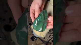 Making a Green Rainbow Obsidian Spearhead knife obsidian bushcraft outdoorskills survival [upl. by Akcinehs]