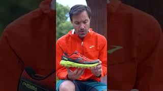 Review Brooks Cascadia 18  by Runners lab experts [upl. by Airuam]