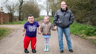 Dad With Dwarfism Powerlifting His Way To 2020 Paralympics [upl. by Mable]