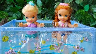 Elsa and Anna toddlers pool party with their friends part2 [upl. by Hadeehuat]