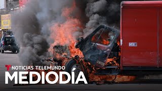 Disputa de Los Chapitos y Los Mayos sigue cubriendo de violencia a Culiacán  Noticias Telemundo [upl. by Shaya]