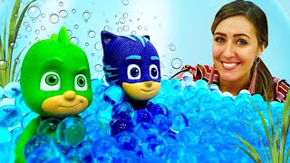 Un día en la Guardería Infantil de Ana con los juguetes de PJ Masks Video de juguetes para niños [upl. by Batista]