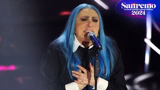 Sanremo 2024  Loredana Berté canta quotPazzaquot [upl. by Solrac]