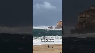 ¡Olas Gigantes Descubre la Playa de Nazaré en Portugal 🌊✨ shorts [upl. by Kirby]