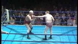 World Of Sport  Les Kellett vs Steve Haggerty pt1 [upl. by Nnylsia]