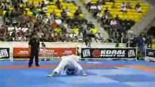 Roger Gracie VS Romulo Barral BJJ World Championships 2007 [upl. by Heydon]