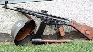 10 Cosas que no Sabías del Rifle de Asalto STG44 [upl. by Eirollam]