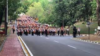 KIRAB DRUM CORPS AKPOL CENDRAWASIH TRADISI PENYAMBUTAN TARUNA AKPOL TINGKAT 1 DEN ‘53 TAHUN 2018 [upl. by Killie]