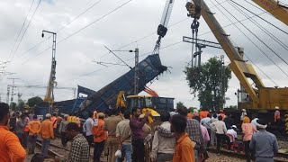 मथुरा पलवल सेक्शन वृंदावन कोयले से भरी मालगाड़ी 18092024 को 1954 बजे पटरी से उतरी [upl. by Nnaik]