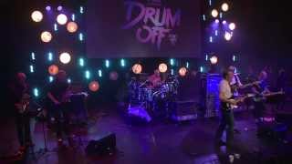 Steve Ferrone feat Questlove quotPick Up The Piecesquot at Guitar Centers DrumOff Finals [upl. by Filemon]