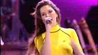 Shania Twain  That Dont Impress Me Much Live in Chicago  2003 [upl. by Fanya]