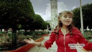 Yarita Lizeth  Madrecita video oficial [upl. by Arrait]