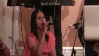 Jaspinder Shruti  piche piche aunda meri chal veinda aainladies sangeet [upl. by Lerim]