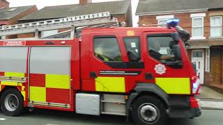 North Wales Fire amp Rescue Service appliance on 999 emergency response in Fflint CymruWales 21024 [upl. by Annaeirb]