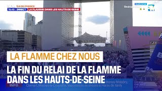 JO lallumage de la flamme olympique dans les HautsdeSeine à la Défense [upl. by Zulaledairam]