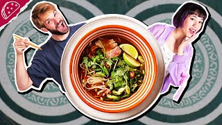 Pho Bo der vietnamesische Klassiker 🍜  Street Food Rezepte [upl. by Anaerb]