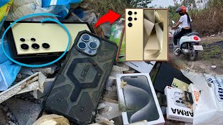 What😲 Samsung Galaxy S24 Ultra amp iPhone 15 Pro Max in the Landfill [upl. by Nail136]