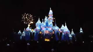 2019 New Years Eve Celebration Fireworks at Disneyland 4K 60FPS DJI OSMO Pocket [upl. by Namzaj]