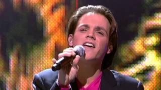 Serge singing quotAfricaquot by Toto  Liveshow 1  Idols season 3 [upl. by Yenettirb]