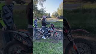 Zov Enduro Markelov у нас даже девушки стартуют мотоциклы эндуро мотодевушка enduro [upl. by Cressida]