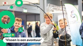 Kinderen ontmoeten visYouTubers op de visbeurs [upl. by Ybanrab]