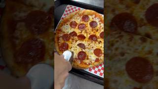 Pizza with authentic artisan pizza and crispy crust pizza venezuela pizzalover [upl. by Rento311]