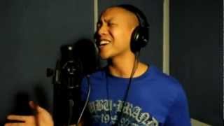 Kahit Isang Saglit live by Mikey Bustos [upl. by Nospmoht]