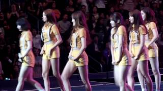 Gfriend  Navillera  Kcon LA 2016 160730 [upl. by Linn240]