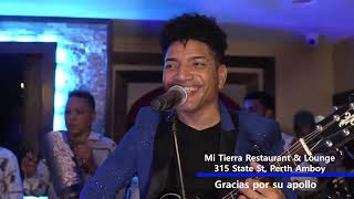 El Varon De La Bachata en vivo Amores de Cristal [upl. by Yroj]