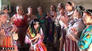 Chant traditionnel kabyleTivugharine [upl. by Idolah226]