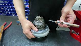 Lesson 4 How to rotate and replace the compressor cover [upl. by Conah]