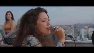 Ozbi Feat Gülce Duru  Olmazlara Yandım   RAKILI LIVE [upl. by Arob]