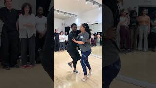 Cours de Kizomba Paris I SalsaNueva Paris [upl. by Einattirb]