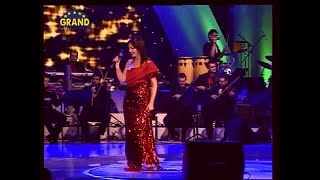 Ana Bekuta  Manite se ljudi  LIVE  Sava Centar 2012 [upl. by Suilmann]