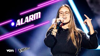 Lotte  Alarm  The Blind Auditions  The Voice van Vlaanderen  VTM [upl. by Prentice]