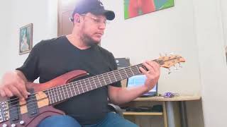 Gloria Groove  Primeiro Beijo Bass Cover [upl. by Adnihc]