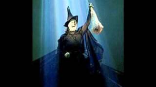 Defying Gravity Idina Menzel  Wicked  Broadway  20031028 [upl. by Cori649]