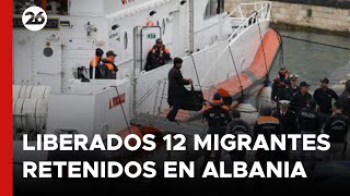 Llegan a Italia 12 migrantes que estaban retenidos en Albania [upl. by Ellehcil]