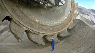 Top 5 Biggest Machines In The World 🚢🚟 Youve Ever Seen [upl. by Hildie]