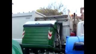 Camión de la basura carga lateral zarautz Garbage Truck Video for Children [upl. by Man]